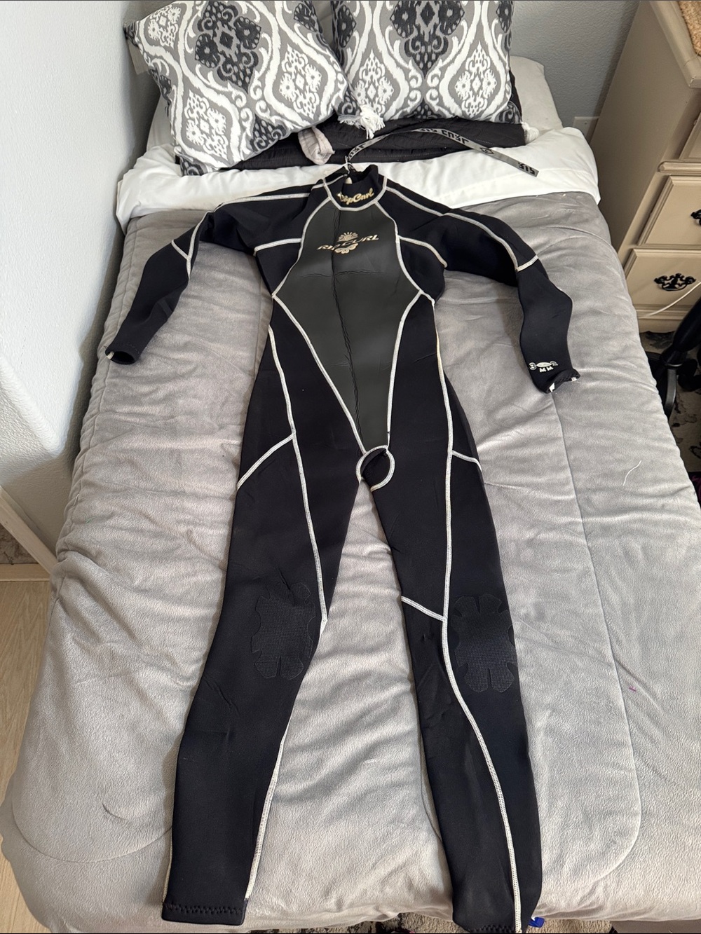 Rip curl Black & Gray Women's dawn patrol 3/2 mm Full-Body Wetsuit Sz 8